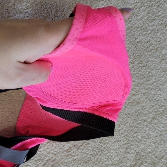 Victorias Secret Sport VSX 32A hot pink crisscross back padded sports bra - Picture 6 of 9